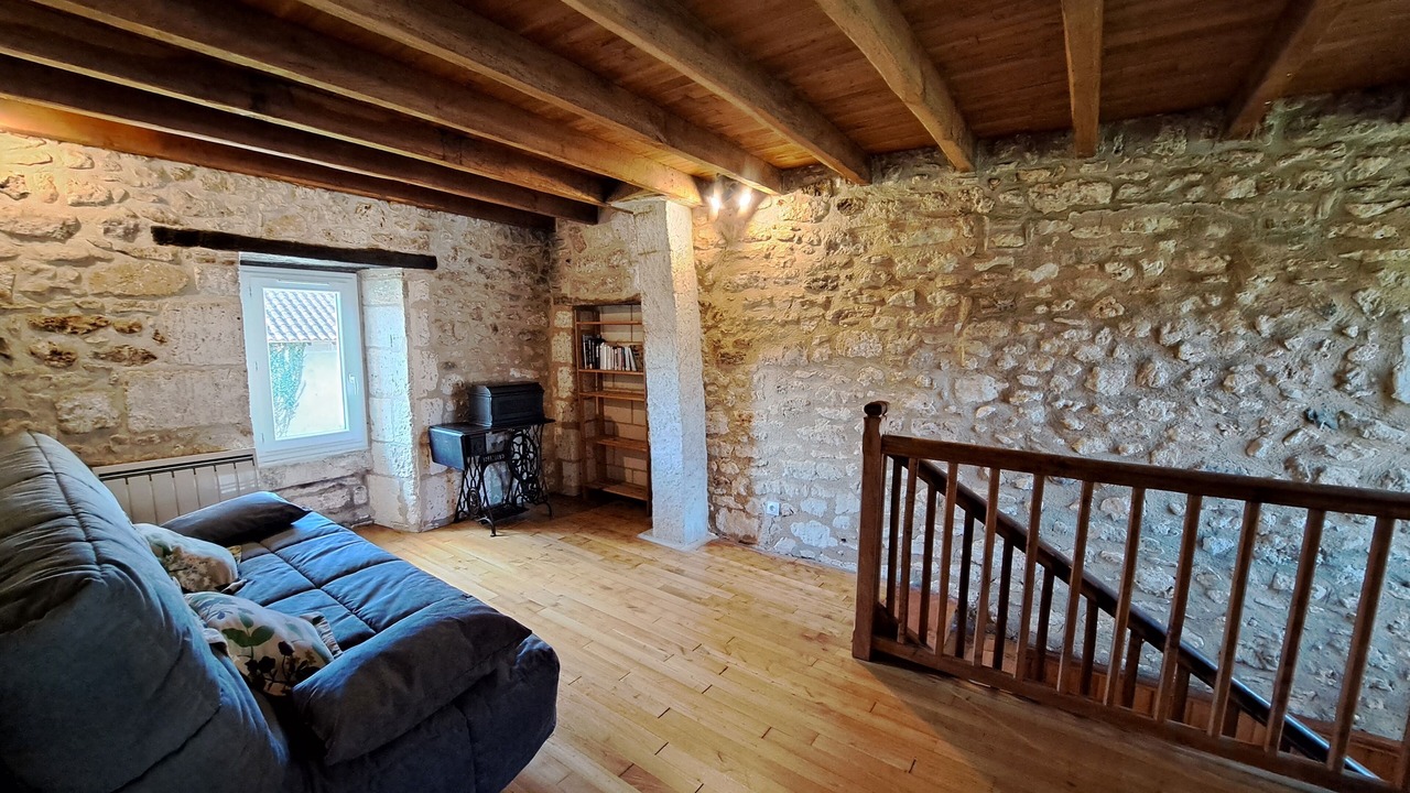 Photo of Livingroom in Quinsac