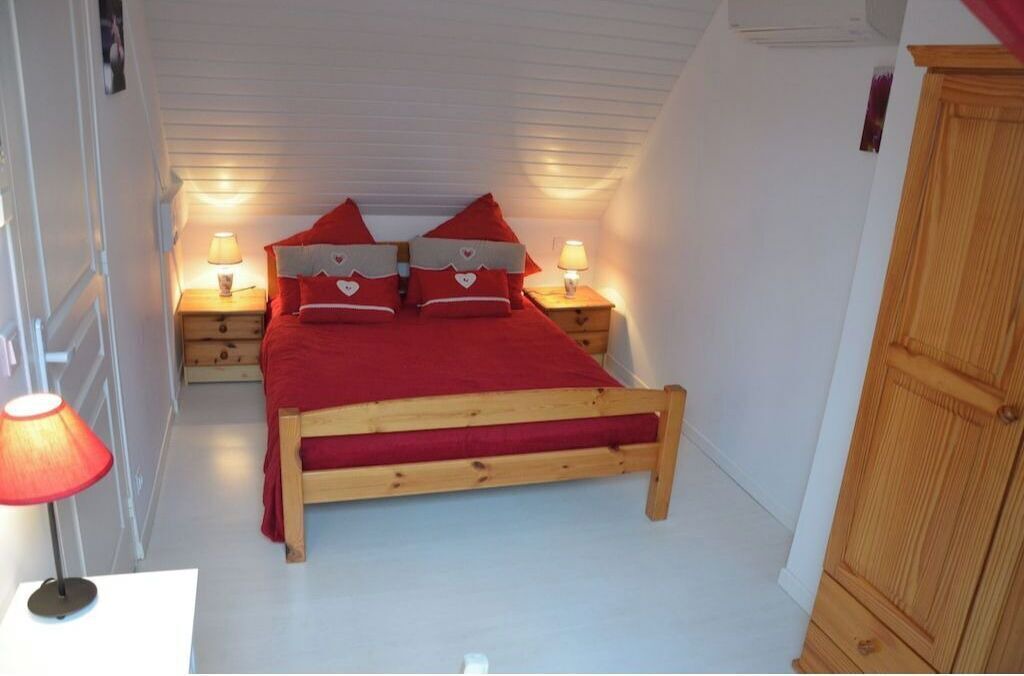 Photo of Bedroom in Saint-Julien-de-Crempse