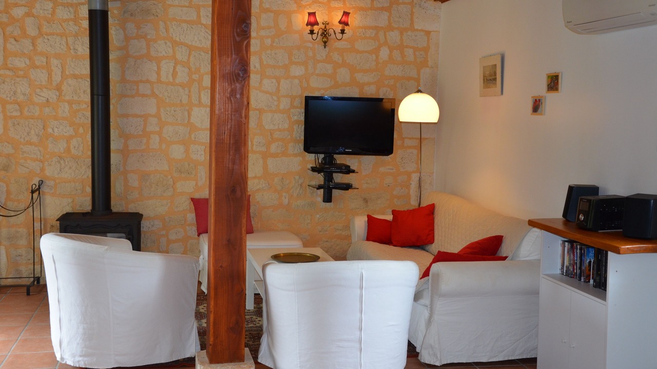 Photo of Livingroom in Saint-Julien-de-Crempse