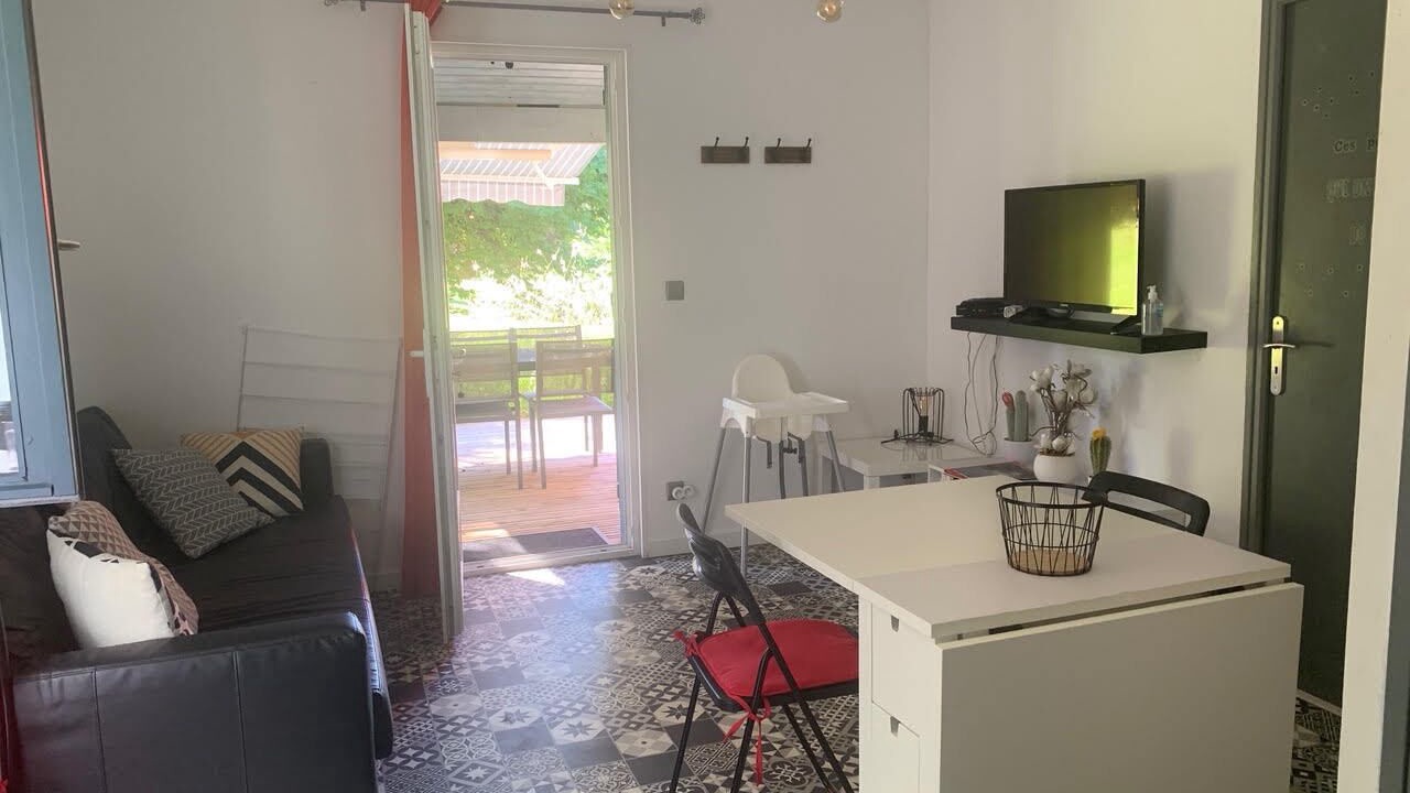 Photo of Livingroom in Saint-Crepin-et-Carlucet