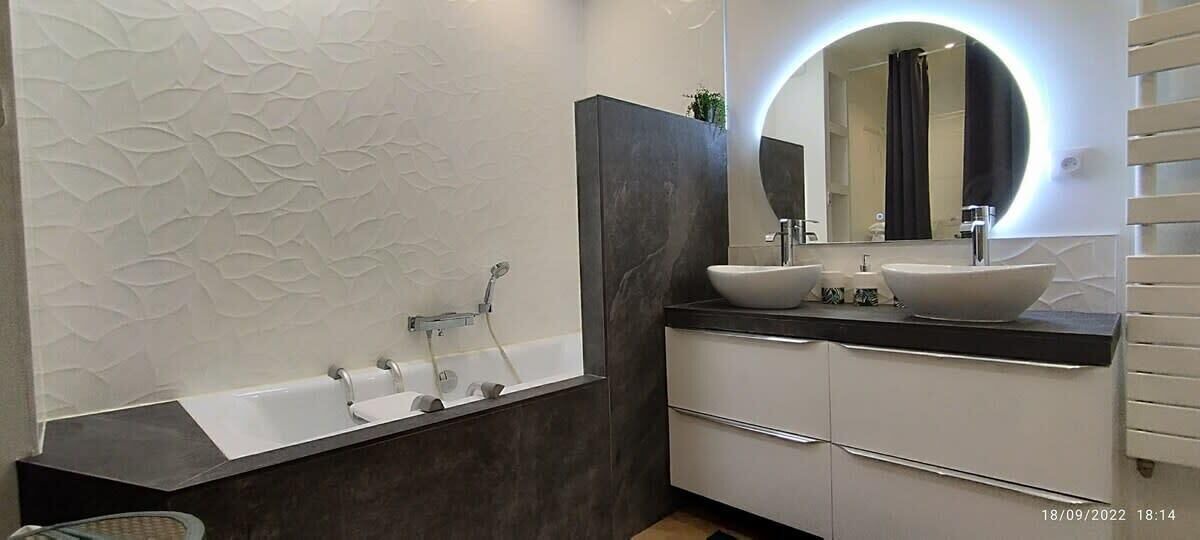Photo of Bathroom in Villenave-d'Ornon