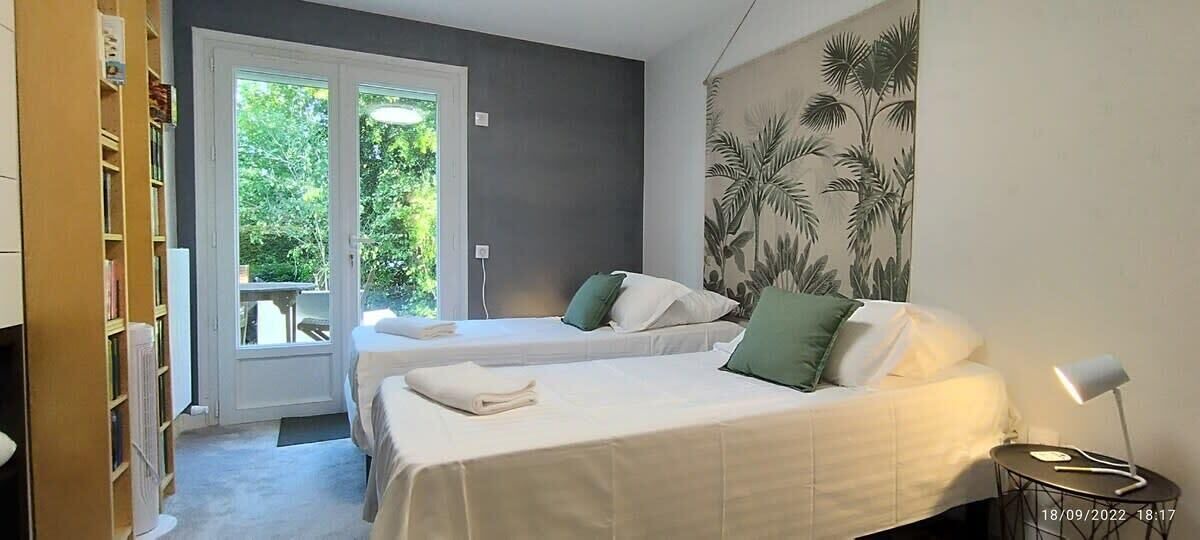 Photo of Bedroom in Villenave-d'Ornon