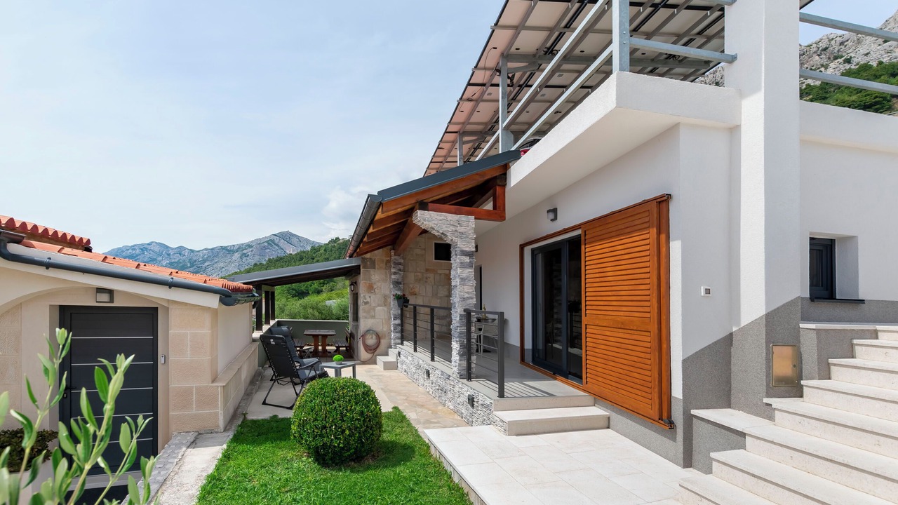 Photo of Outdoor in Brela