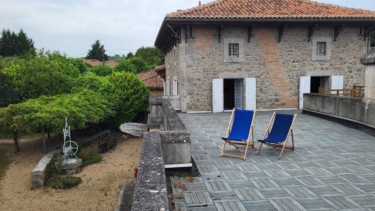 Photo of Patio Balcony in Busserolles