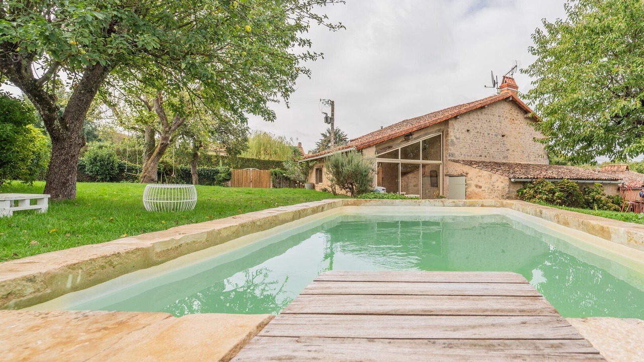 Photo of Outdoor in Chateau-Larcher