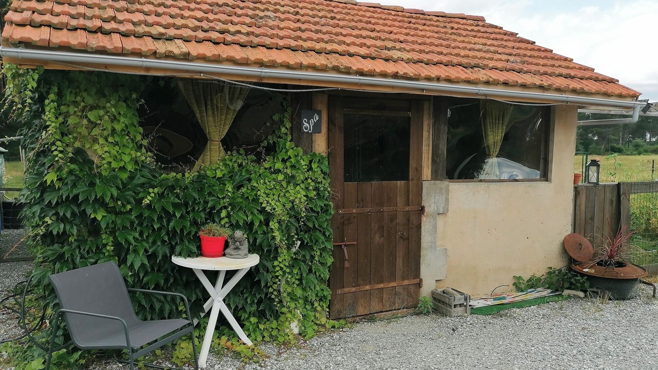 Photo of Outdoor in Cachen
