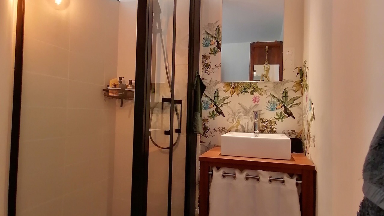 Photo of Bathroom in Cachen