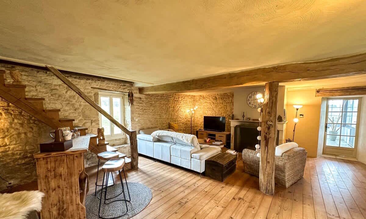 Photo of Livingroom in Brossac