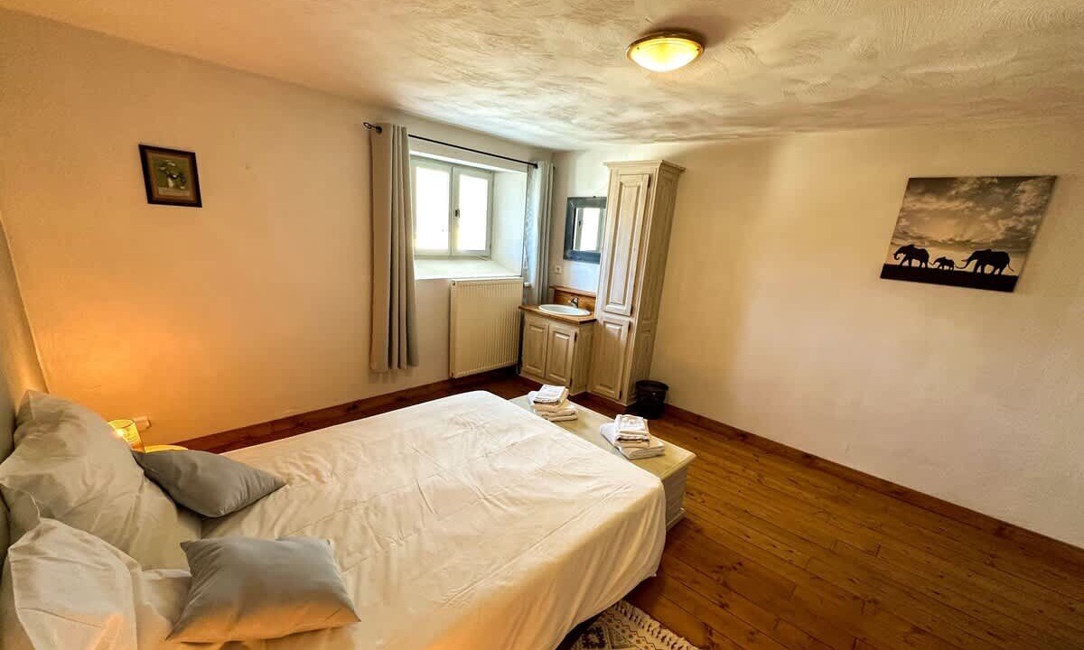 Photo of Bedroom in Brossac