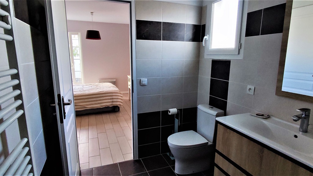 Photo of Bathroom in Le Chateau-d'Oleron