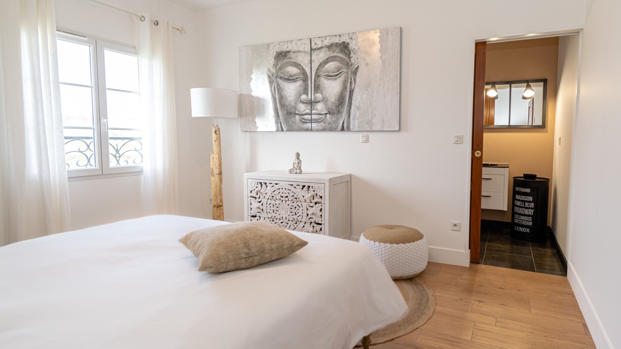 Photo of Bedroom in Saint-Laurent-de-Medoc