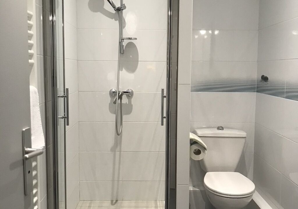 Photo of Bathroom in Gan