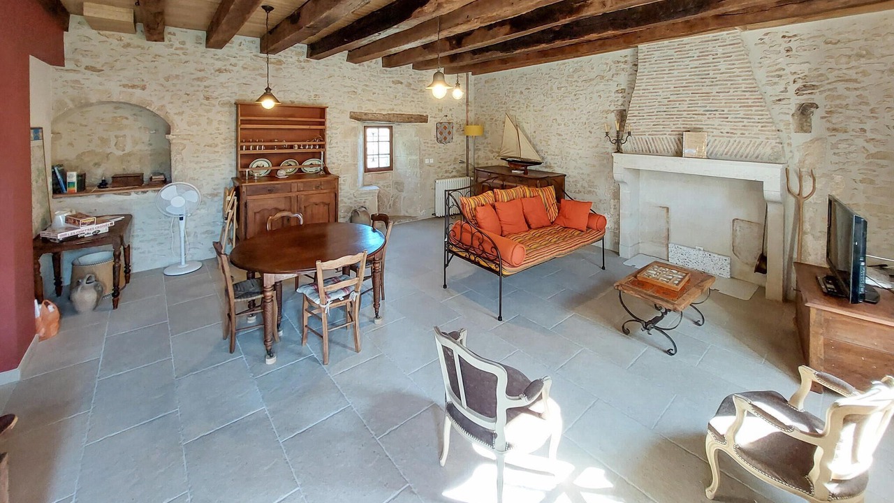 Photo of Bedroom in Taize-Aizie