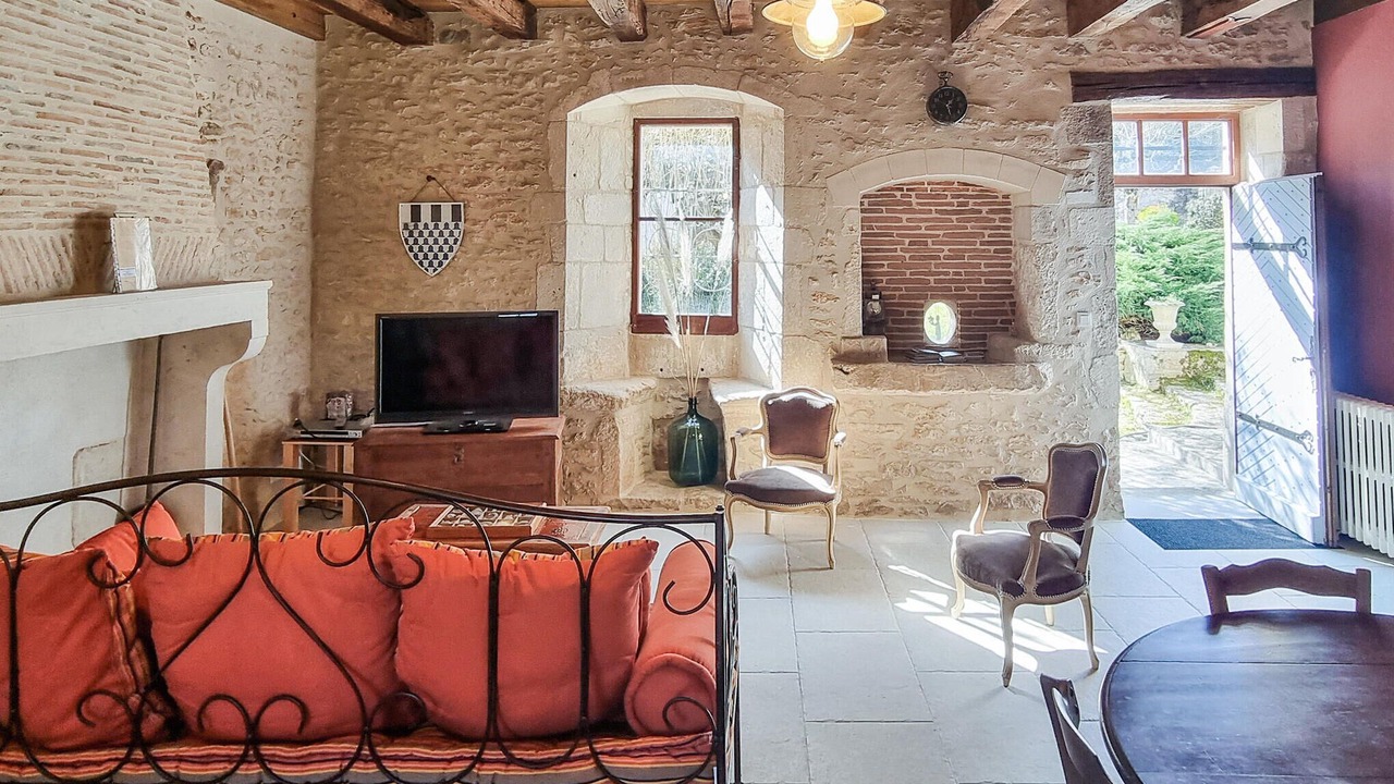 Photo of Bedroom in Taize-Aizie