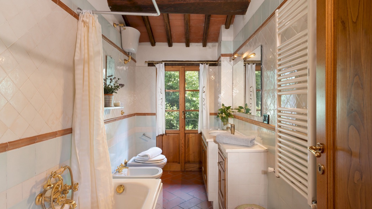 Photo of Bathroom in Moncioni