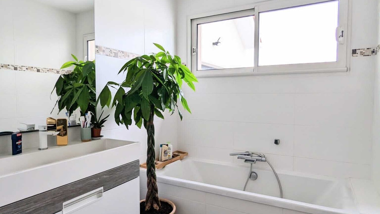 Photo of Bathroom in Carignan-de-Bordeaux