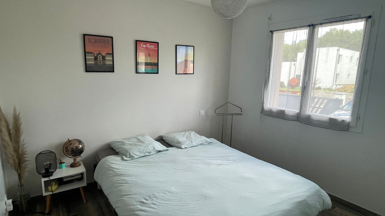 Photo of Bedroom in Carignan-de-Bordeaux