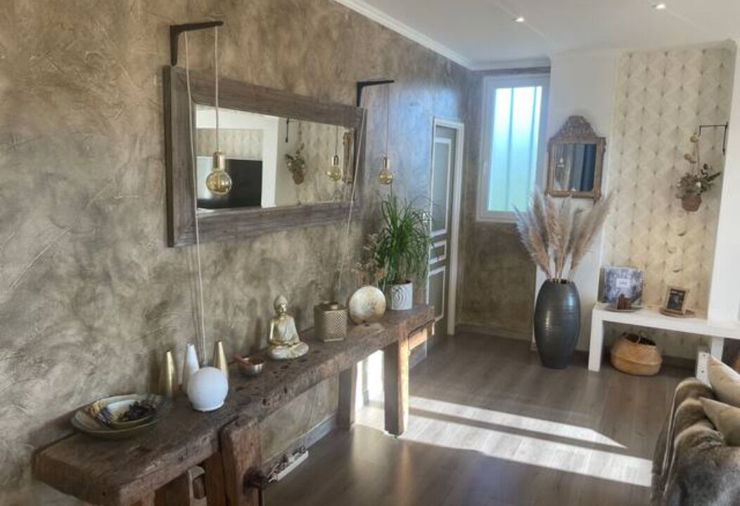 Photo of Livingroom in Cosnac