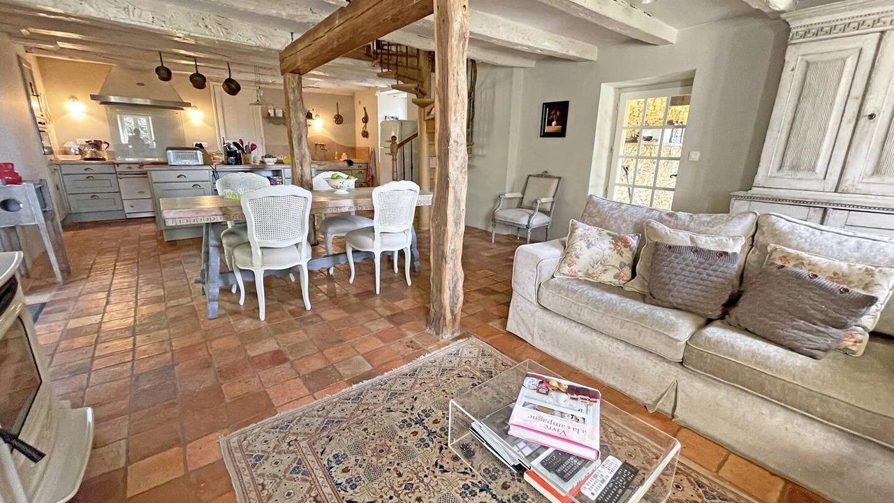 Photo of Livingroom in Paunat