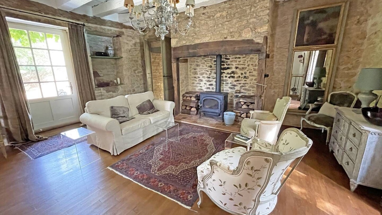 Photo of Livingroom in Paunat