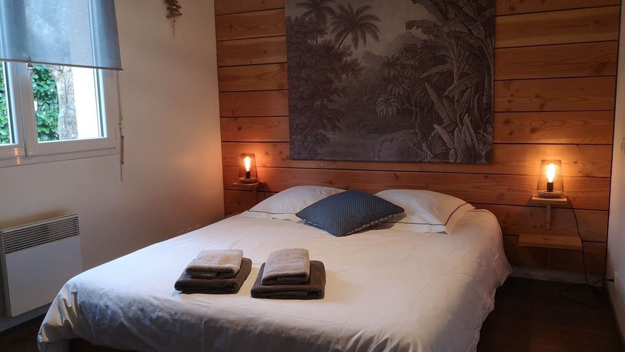 Photo of Bedroom in Saint-Vincent-de-Tyrosse