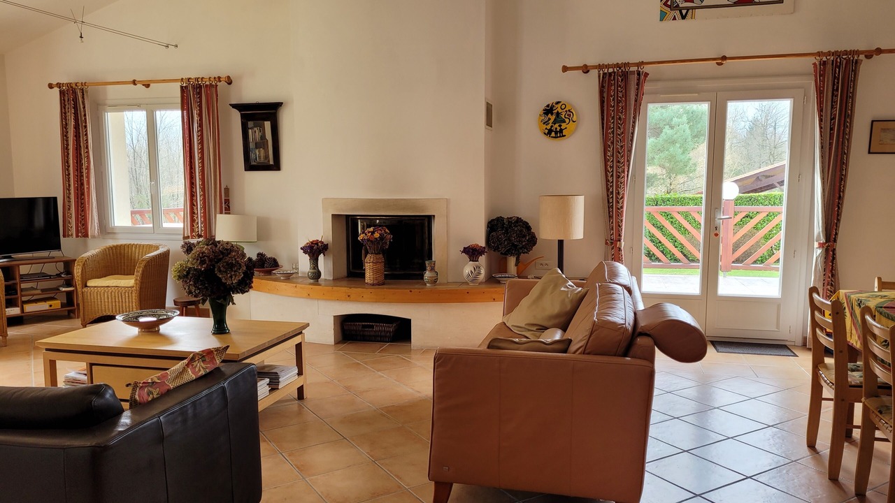 Photo of Livingroom in Ecuras