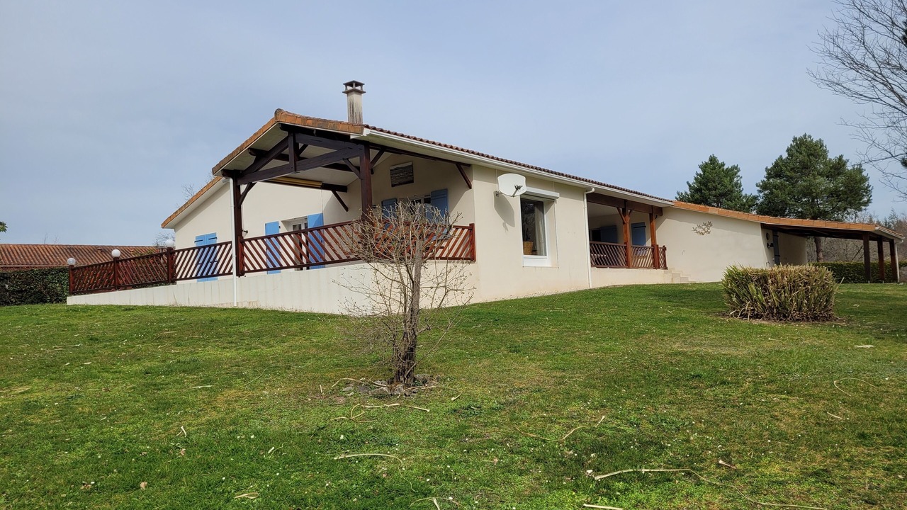 Photo of Outdoor in Ecuras