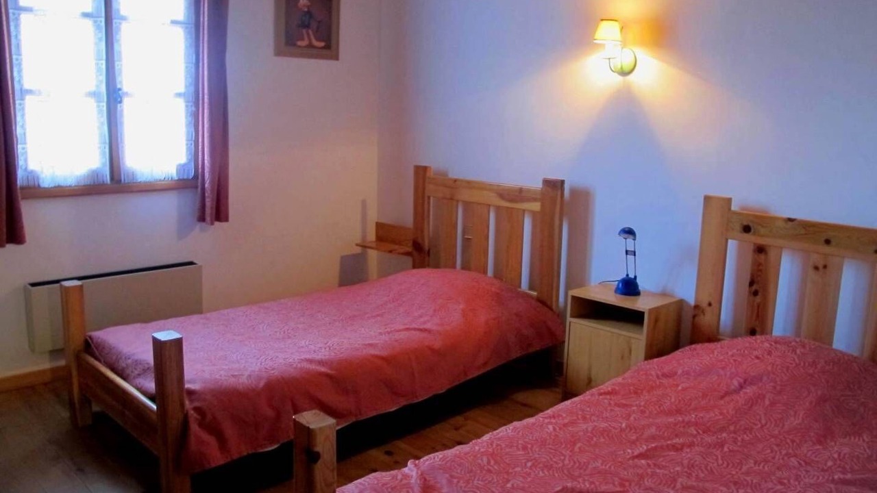 Photo of Bedroom in Blanquefort-sur-Briolance
