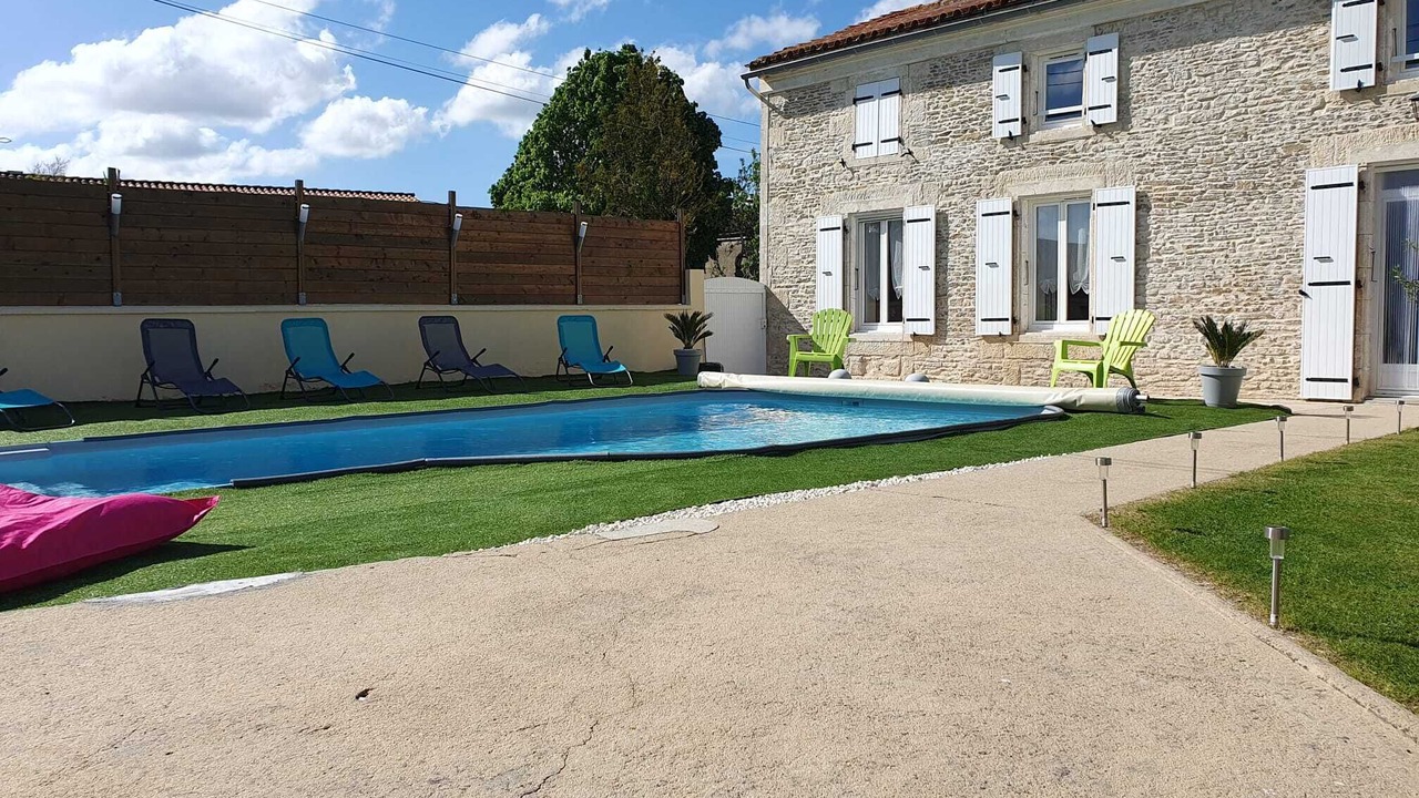 Photo of Outdoor in Saint-Coutant-le-Grand