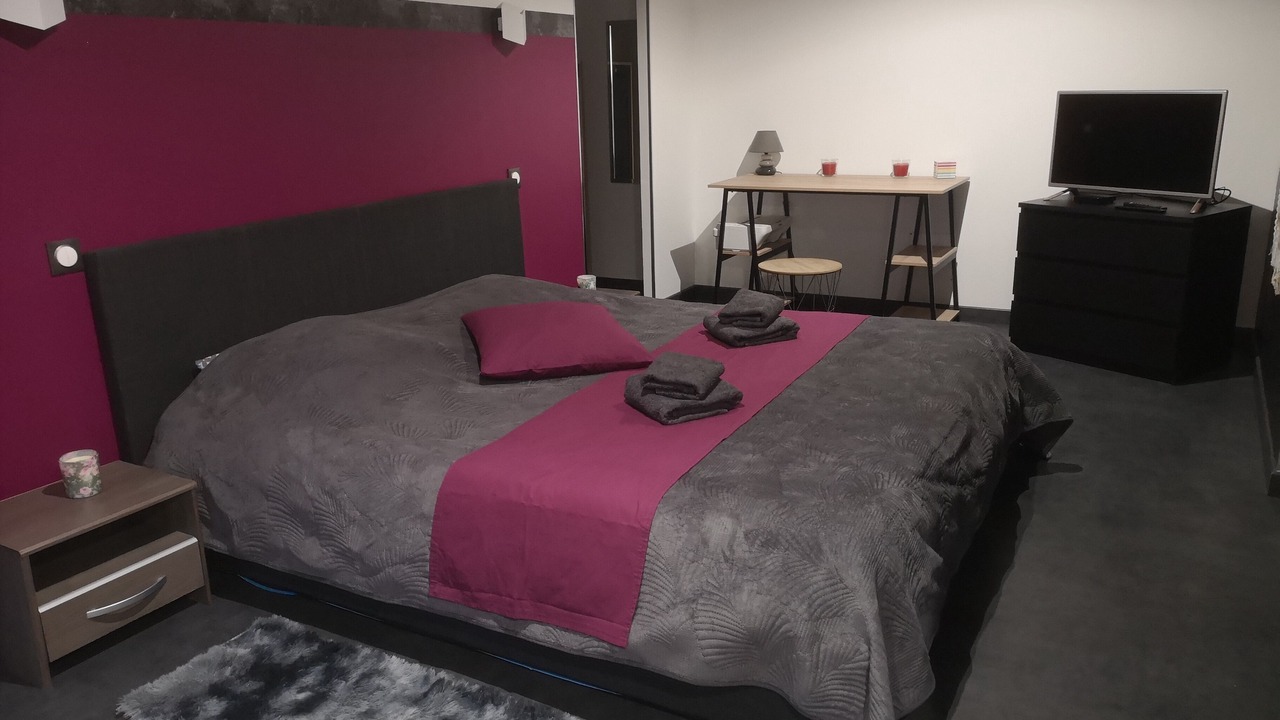 Photo of Bedroom in Saint-Coutant-le-Grand
