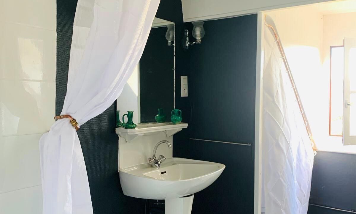 Photo of Bathroom in Saint-Leon-sur-Vezere