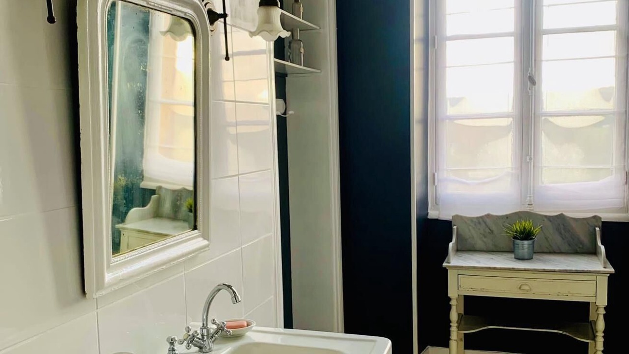 Photo of Bathroom in Saint-Leon-sur-Vezere
