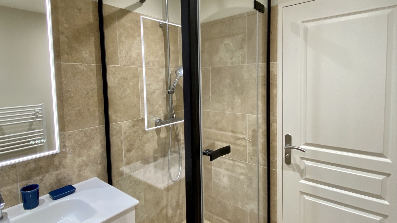 Photo of Bathroom in Les Baux-de-Provence