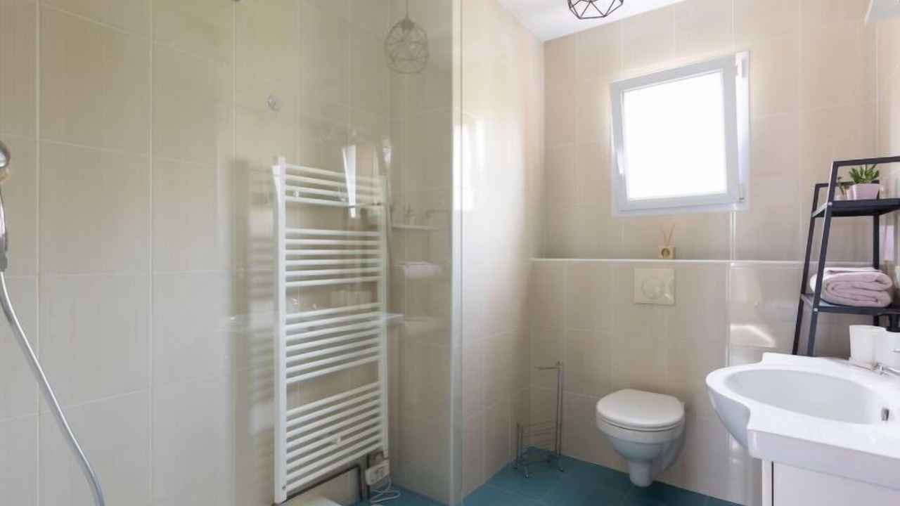 Photo of Bathroom in Saint-Martin-de-Seignanx