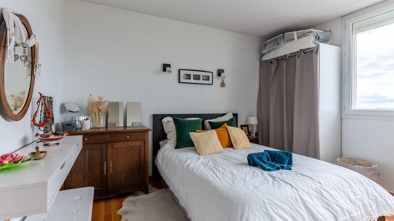 Photo of Bedroom in Cenon
