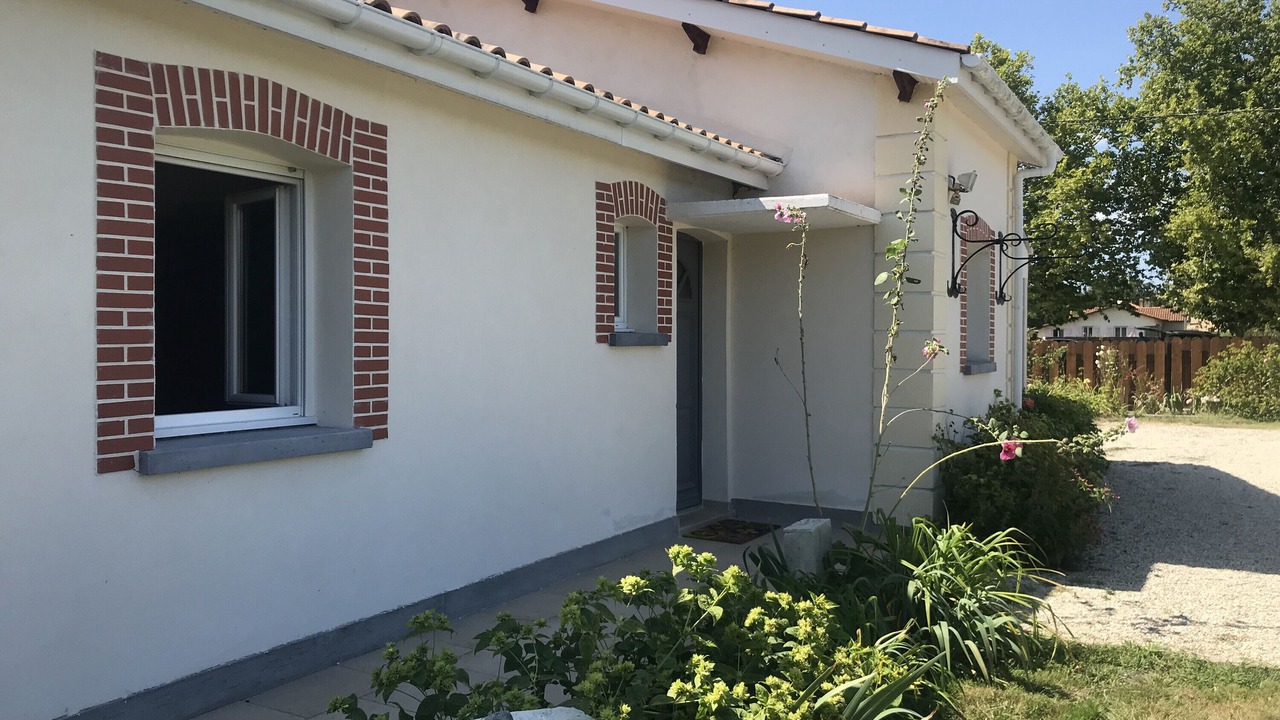 Photo of Outdoor in Grayan-Et-L'Hopital
