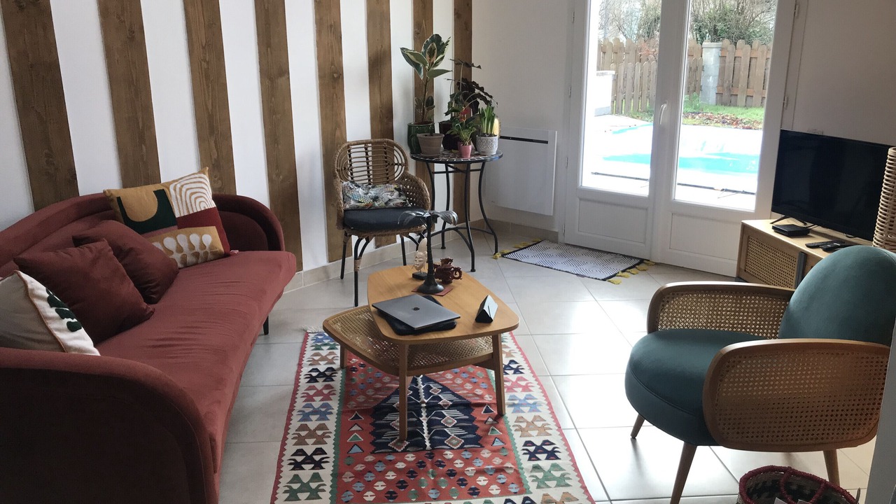 Photo of Livingroom in Grayan-Et-L'Hopital