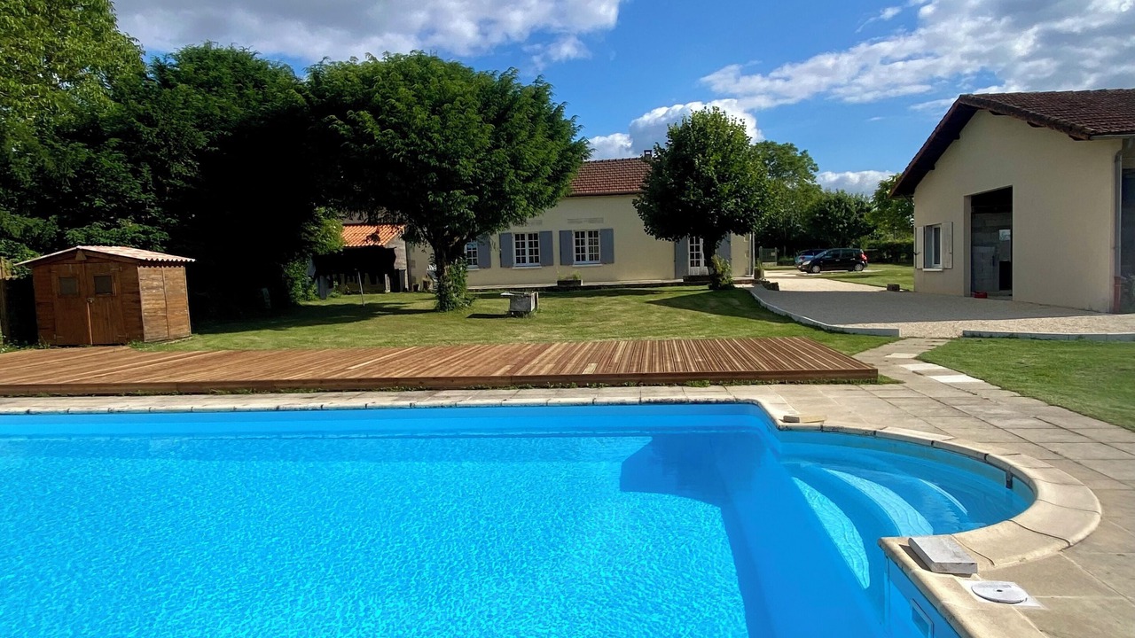 Photo of Outdoor in Les Adjots