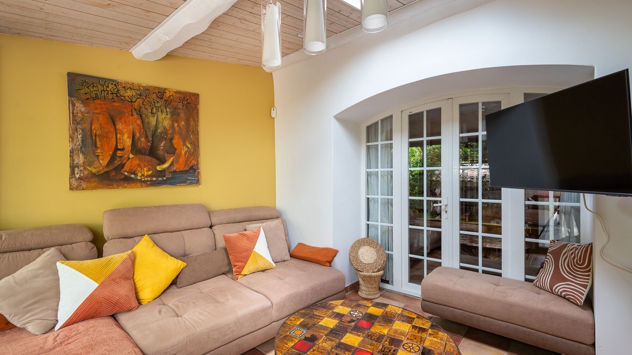 Photo of Livingroom in Le Mourillon