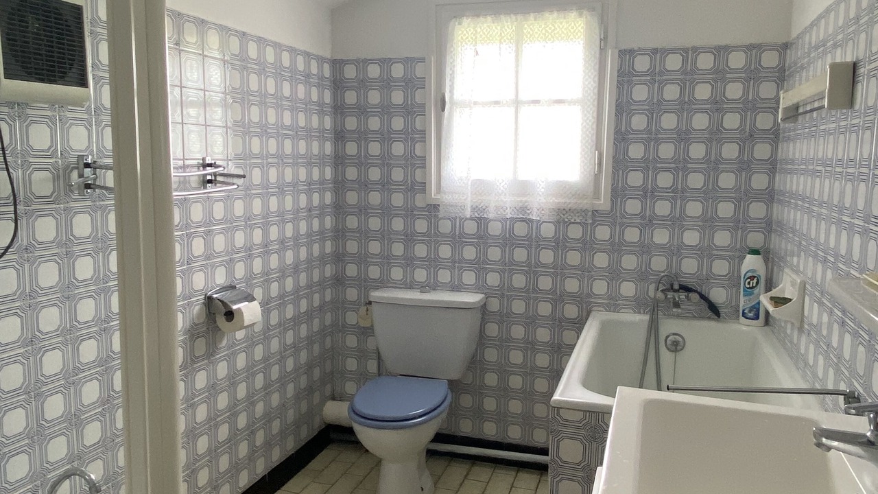 Photo of Bathroom in Bussunarits-Sarrasquette