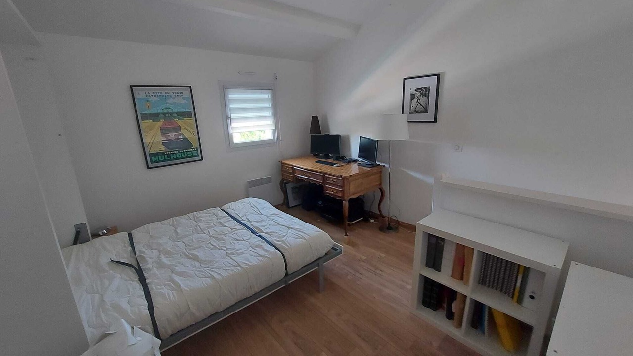 Photo of Bedroom in Vouneuil-sous-Biard