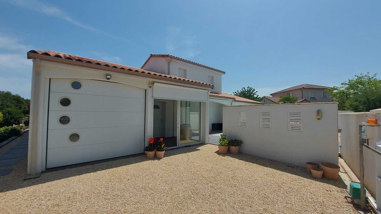 Photo of Outdoor in Vouneuil-sous-Biard
