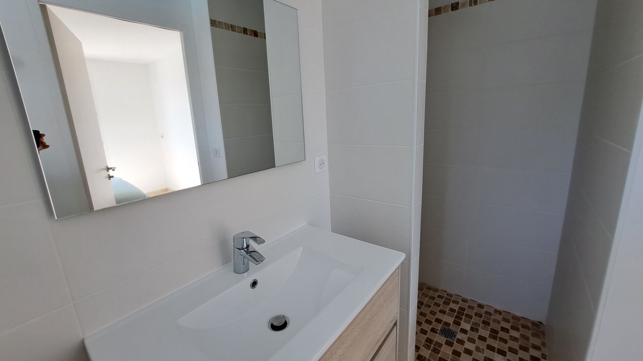 Photo of Bathroom in Cheray