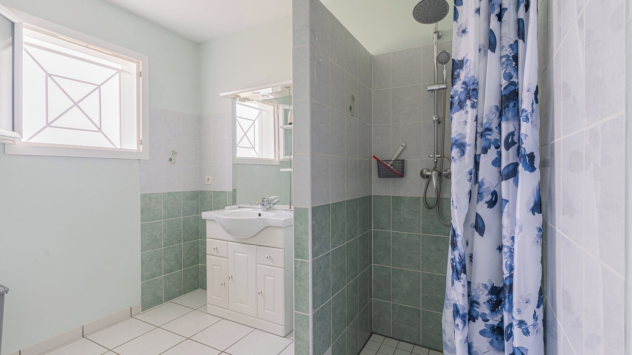 Photo of Bathroom in Valeyrac