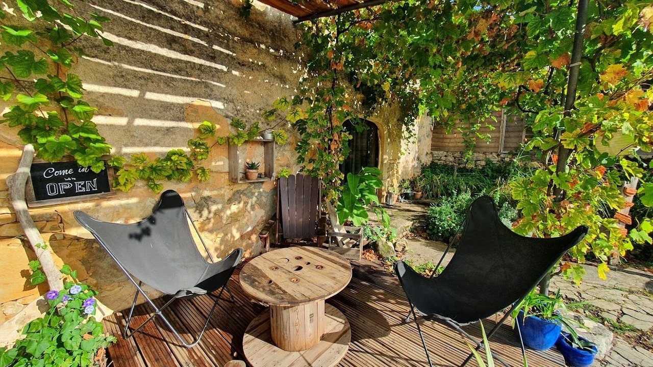 Photo of Patio Balcony in Saint-Cernin-de-Larche