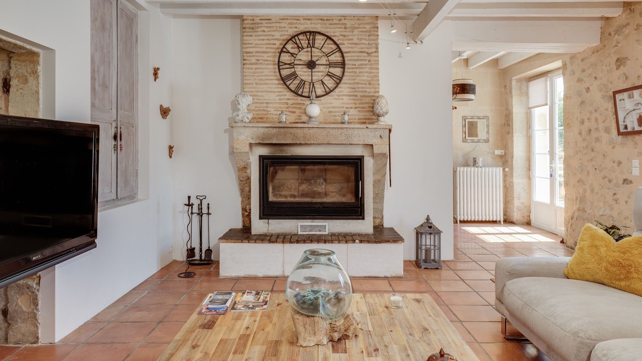 Photo of Livingroom in Saint-Pierre-de-Bat