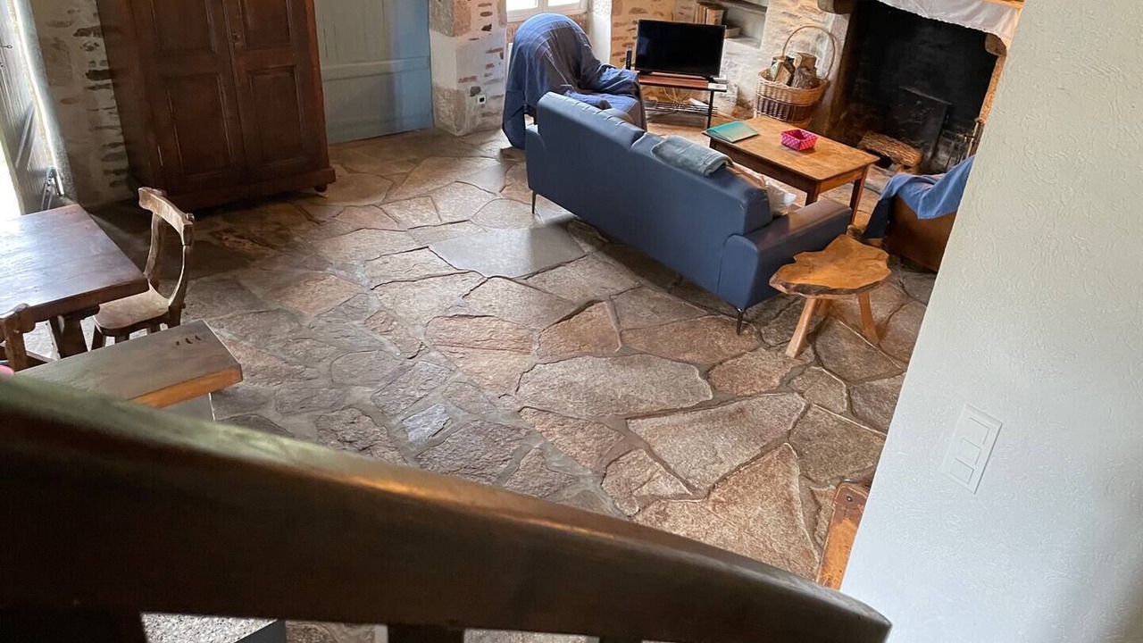 Photo of Livingroom in Nouzerines