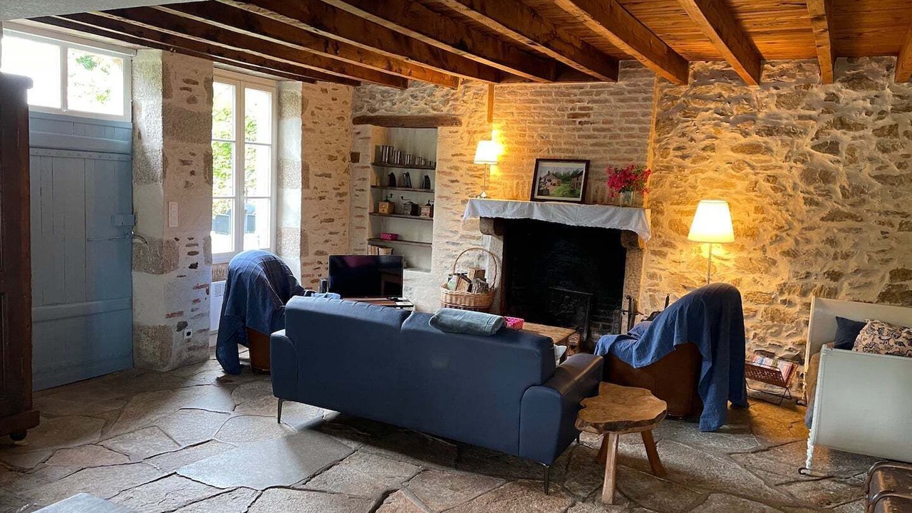 Photo of Livingroom in Nouzerines