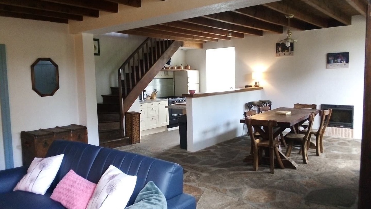 Photo of Livingroom in Nouzerines