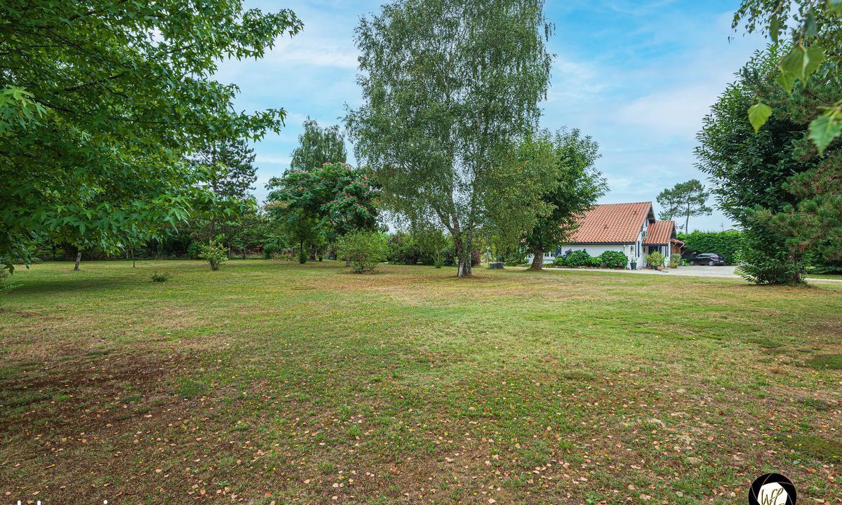 Photo of Outdoor in Bostens